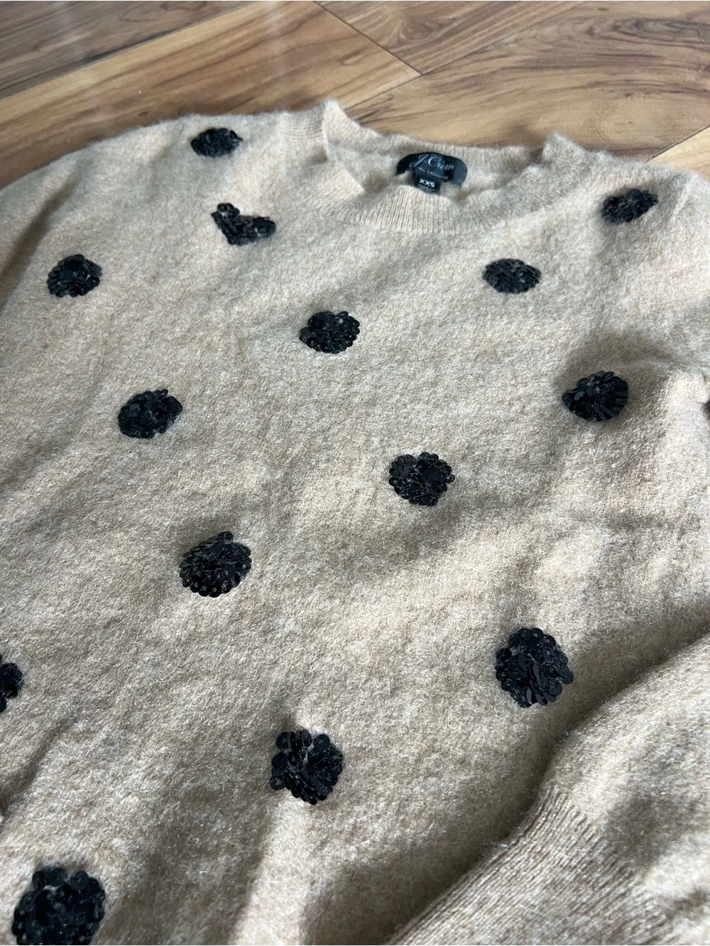 J. Crew Beige Crewneck Sweater with Black Sequin Dots xxs 100% cashmere